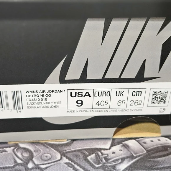 Nike Black and Gray Air Jordan 1 Retro High OG Womens 9 - Picture 5 of 5